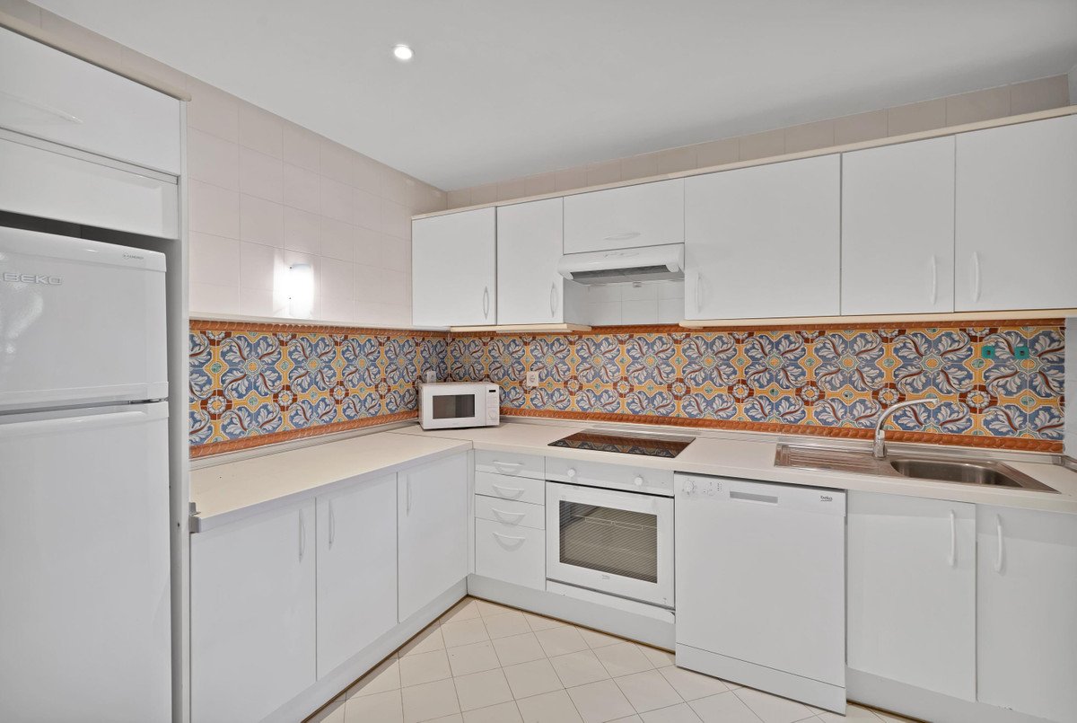 2 Bed Ground Floor Apartment in Estepona