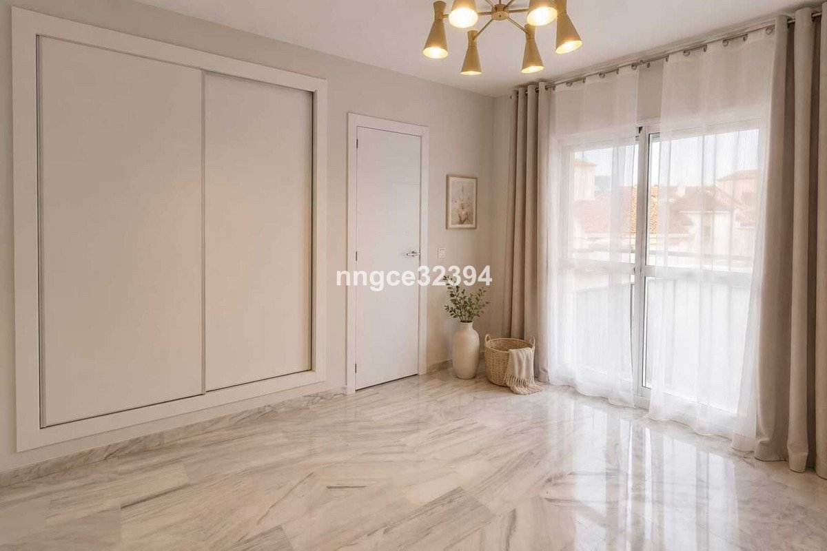 3 Bed Penthouse Duplex in New Golden Mile
