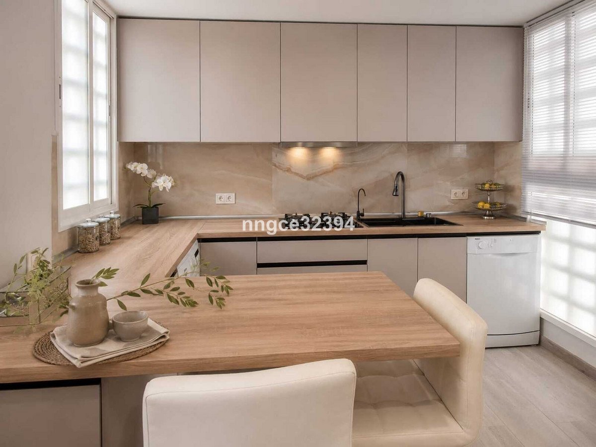 3 Bed Penthouse Duplex in New Golden Mile