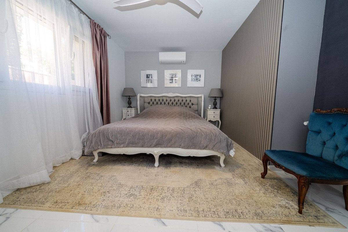 5 Bed Detached Villa in Pilar de la Horadada