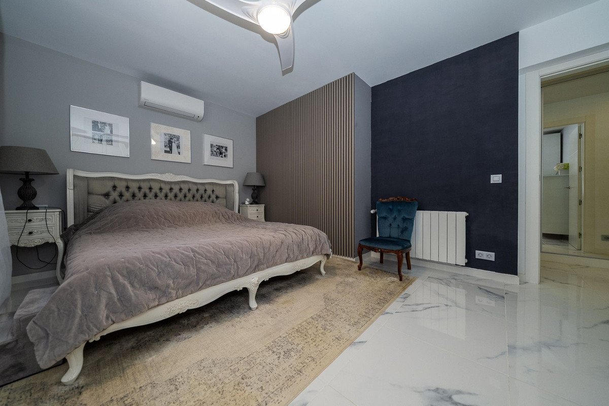 5 Bed Detached Villa in Pilar de la Horadada