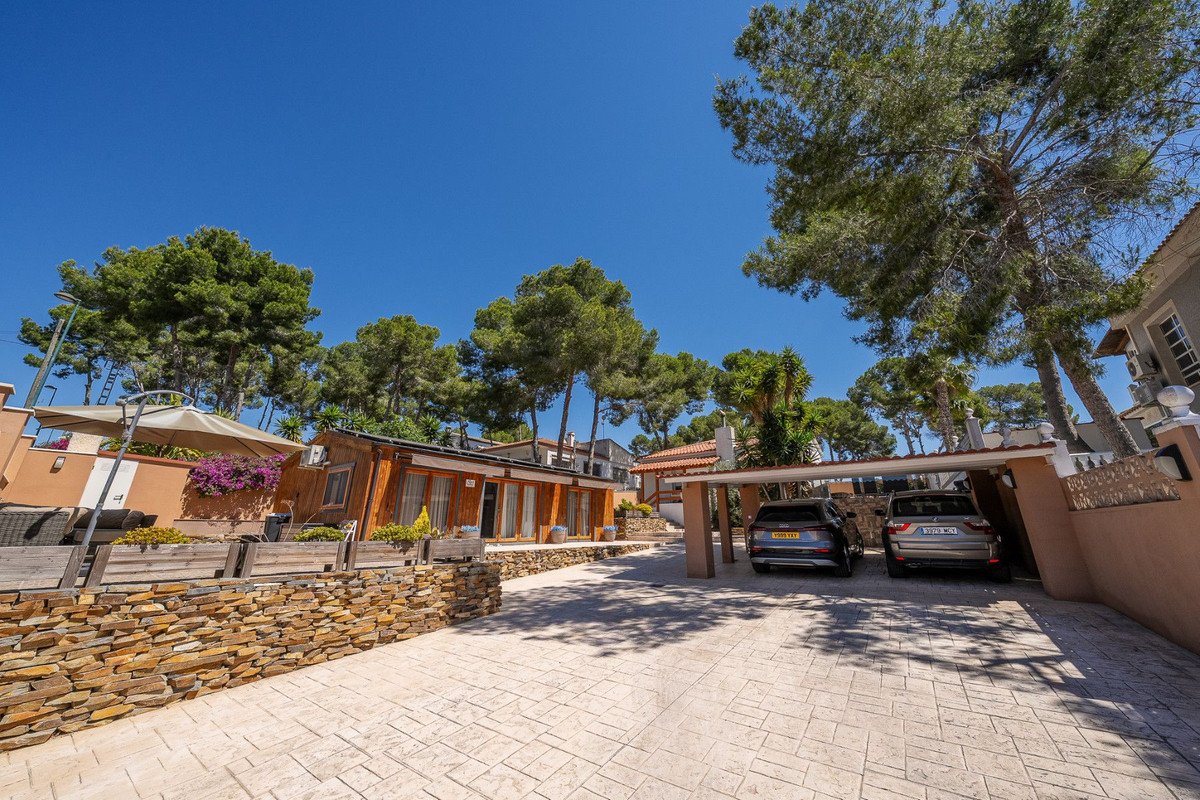 5 Bed Detached Villa in Pilar de la Horadada