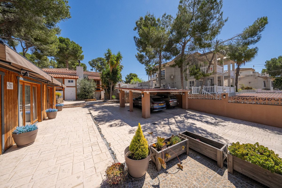 5 Bed Detached Villa in Pilar de la Horadada