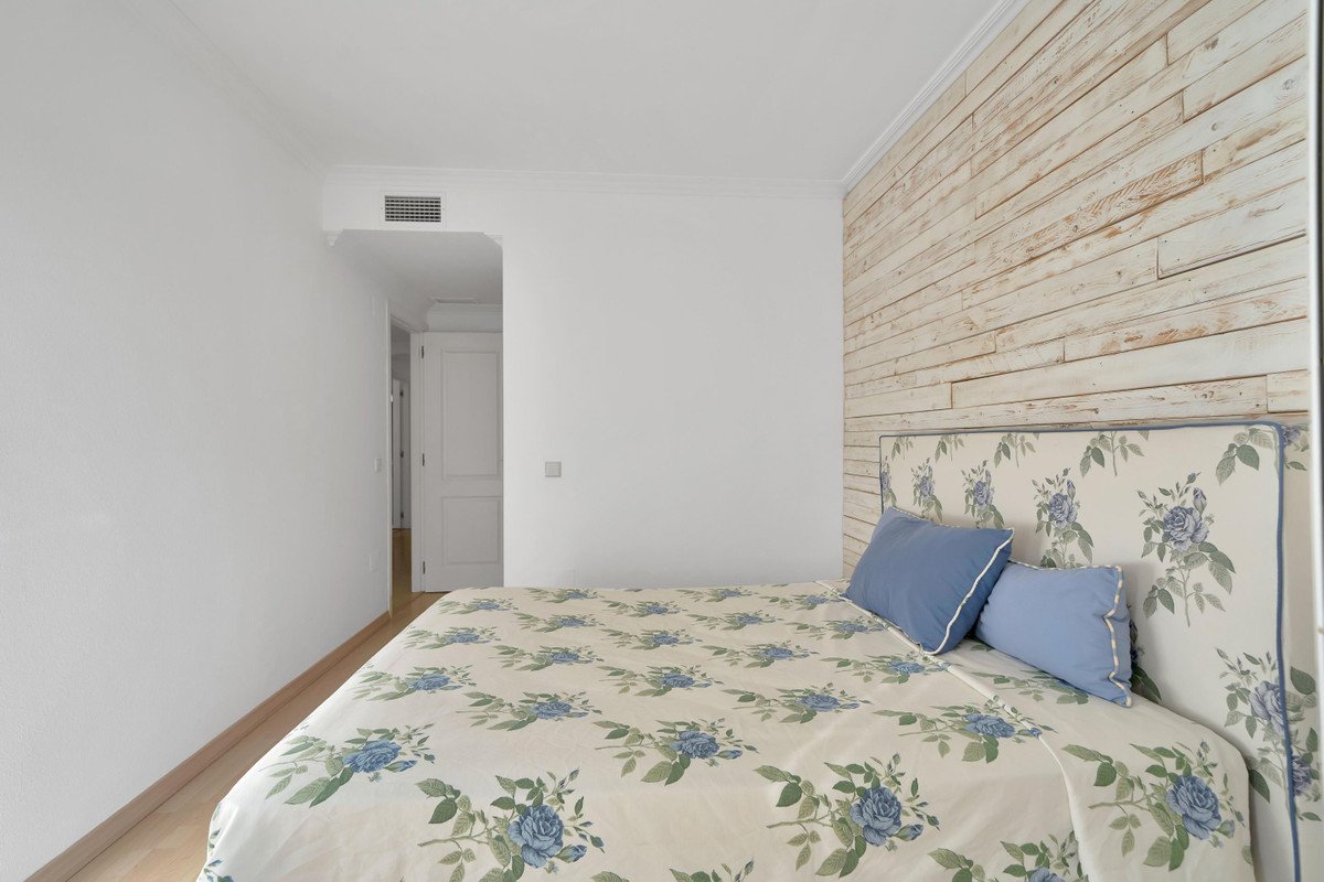 3 Bed Middle Floor Apartment in Marbella