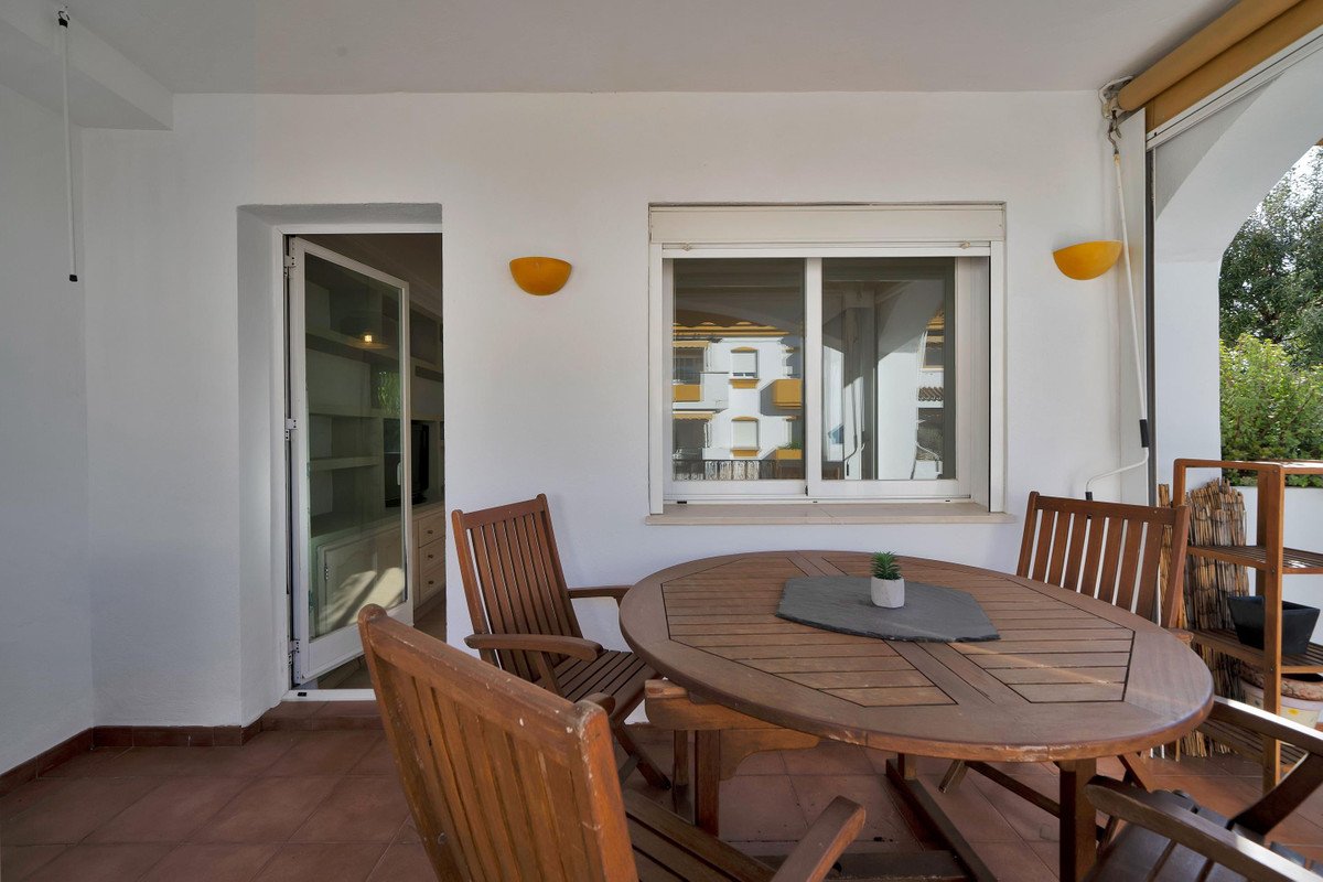 3 Bed Middle Floor Apartment in Marbella
