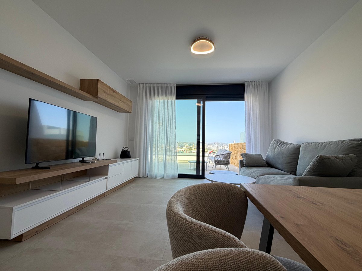 2 Bed Middle Floor Apartment in Finestrat