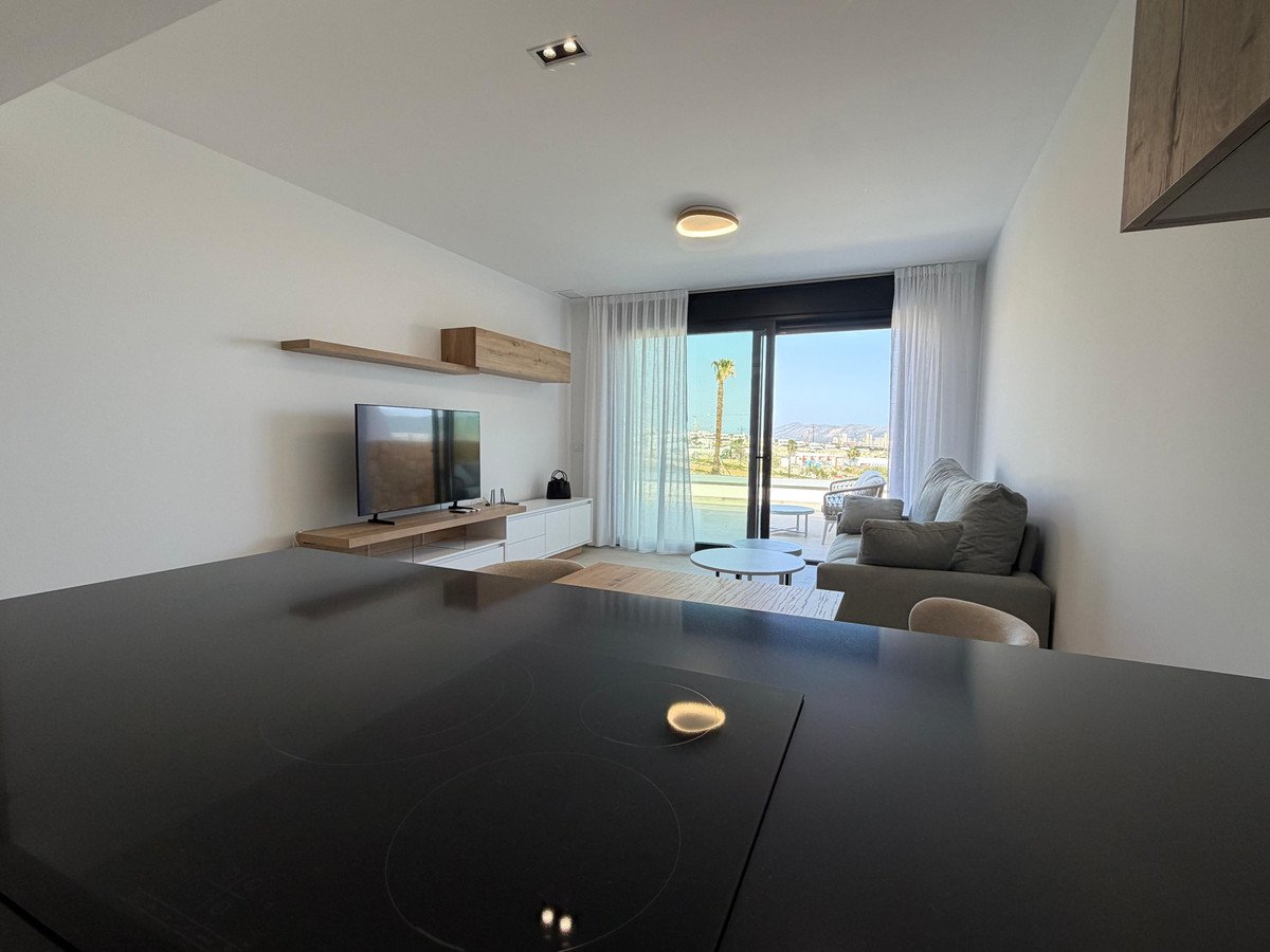 2 Bed Middle Floor Apartment in Finestrat