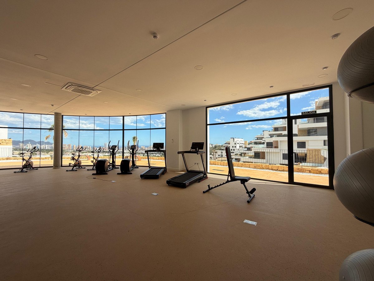 2 Bed Middle Floor Apartment in Finestrat