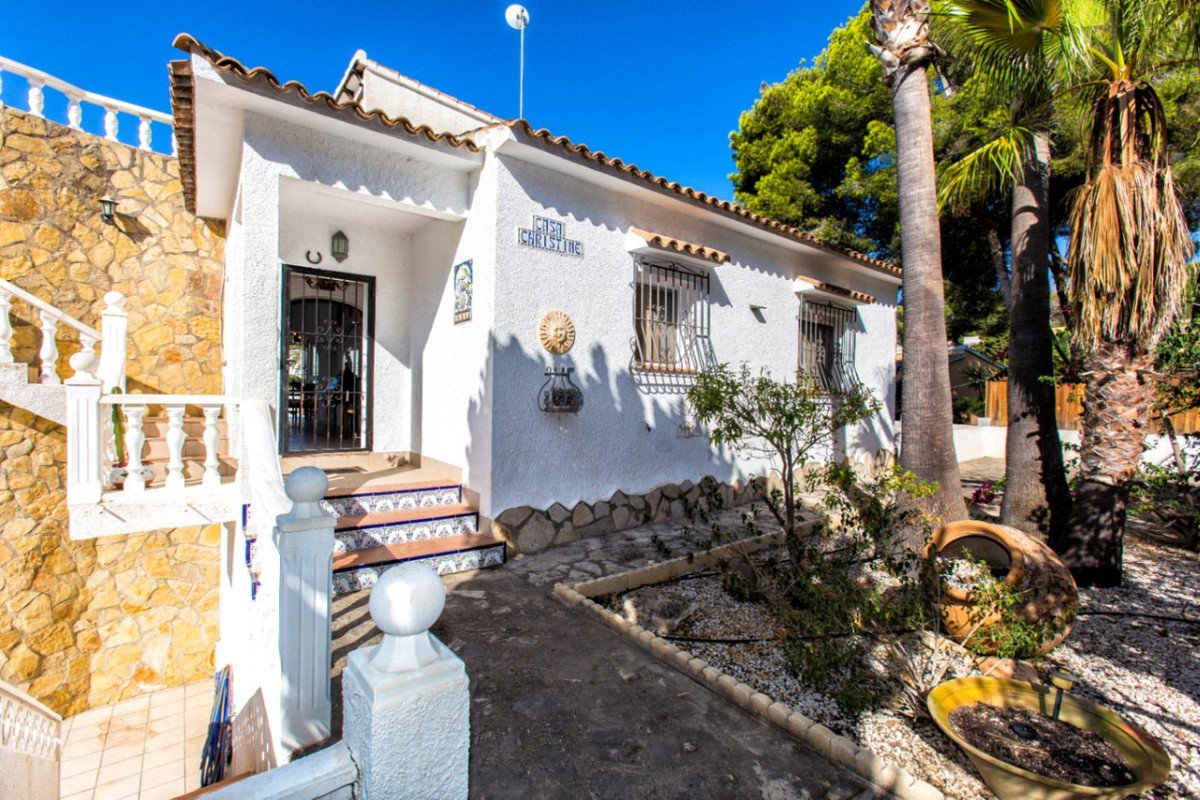 4 Bed Detached Villa in Fanadix
