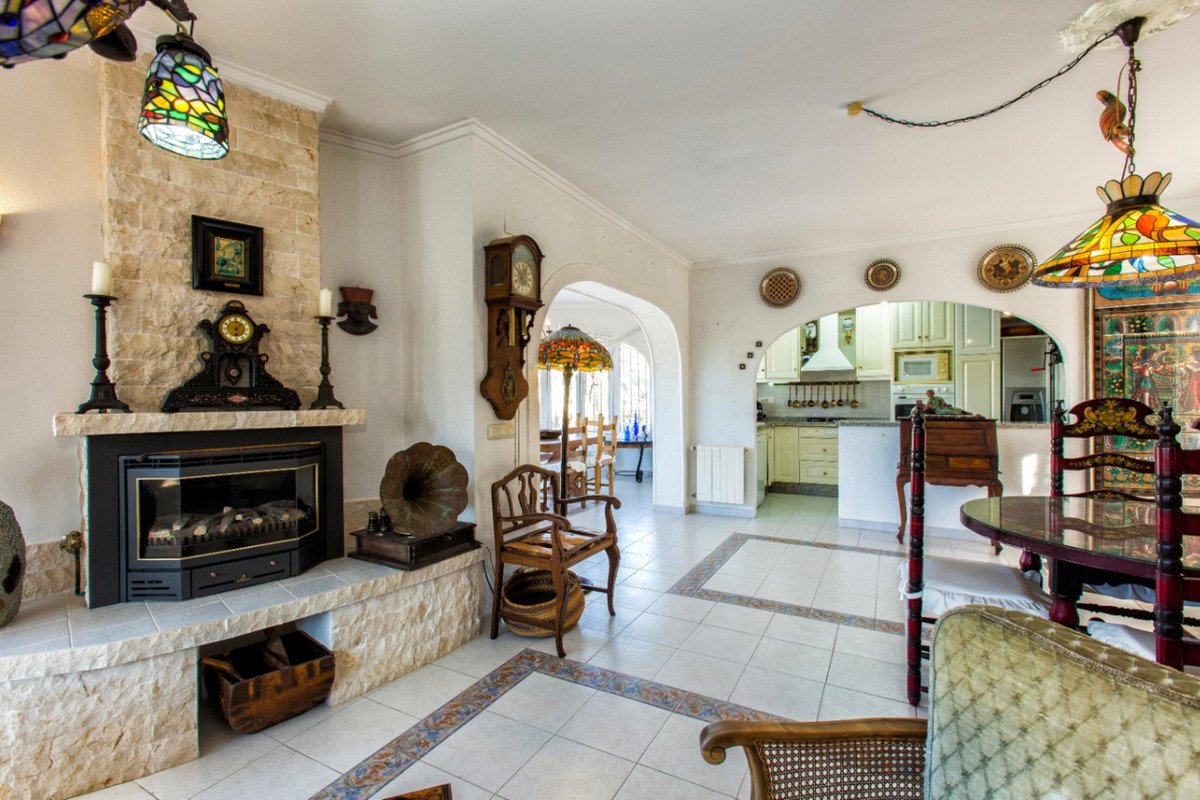 4 Bed Detached Villa in Fanadix