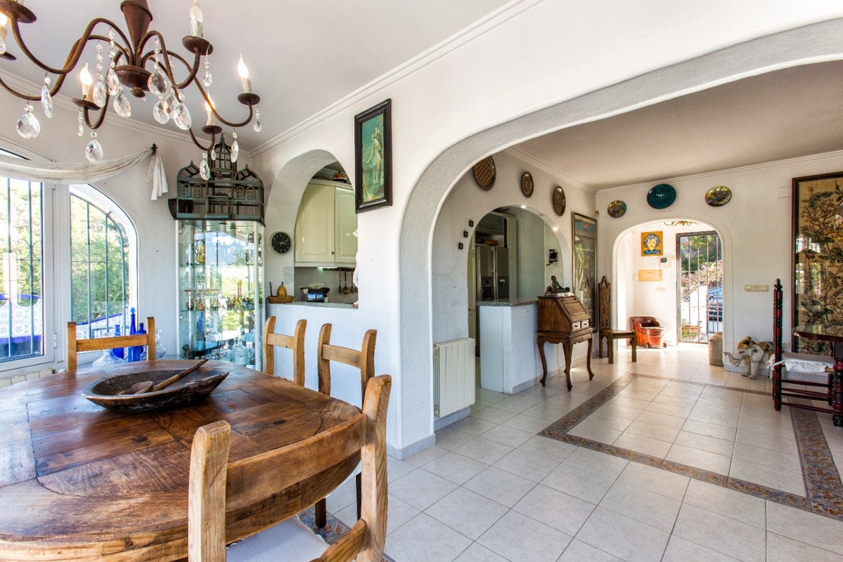 4 Bed Detached Villa in Fanadix