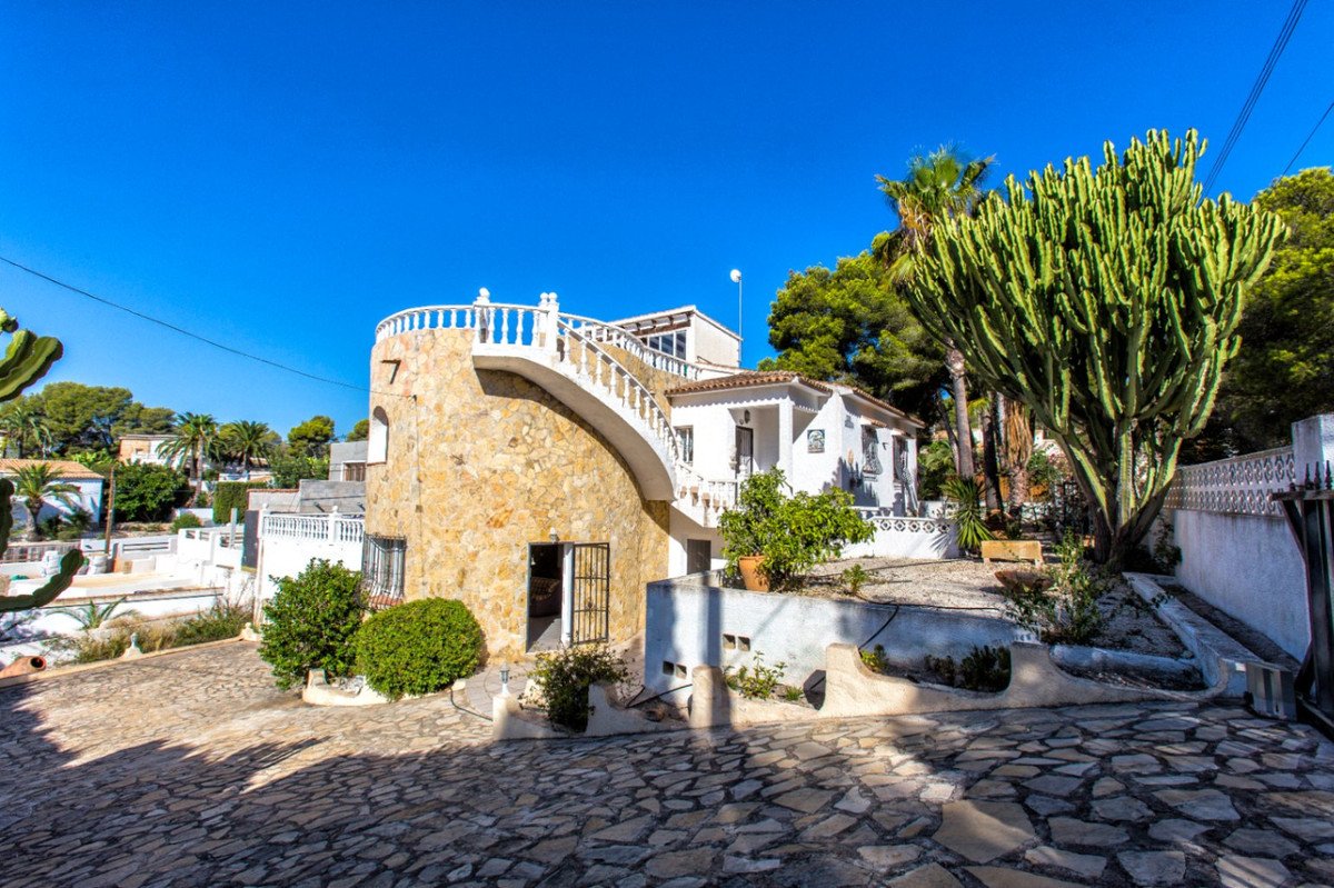 4 Bed Detached Villa in Fanadix