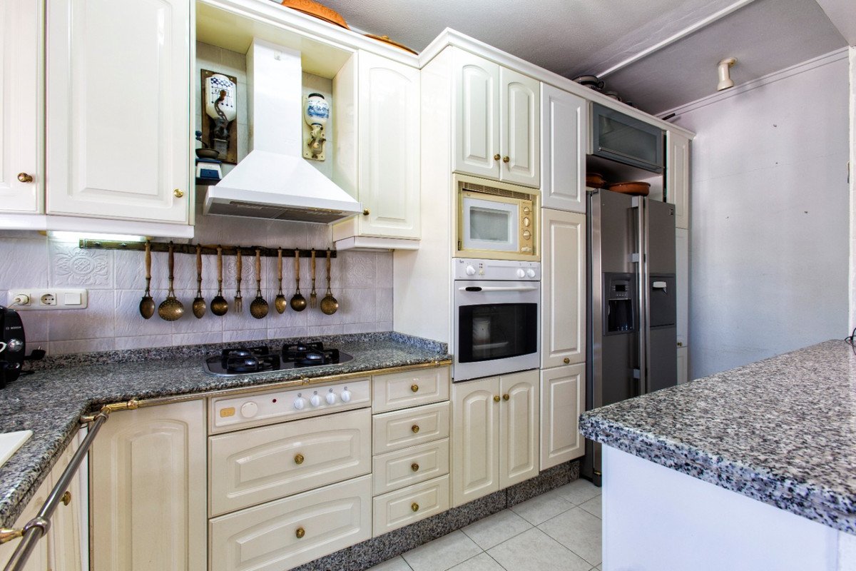 4 Bed Detached Villa in Fanadix
