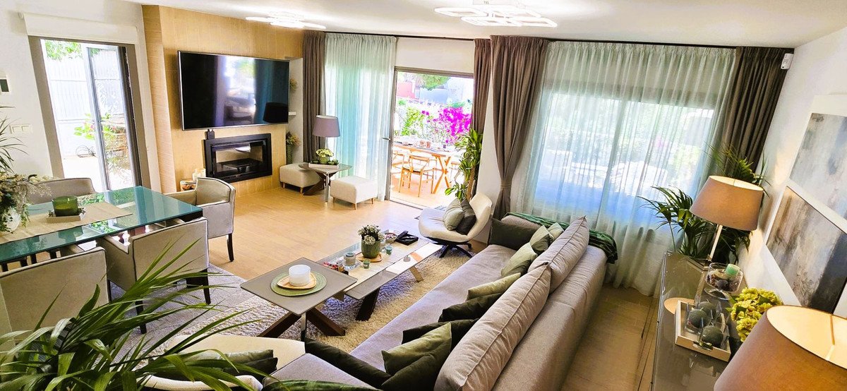 3 Bed Semi-Detached House in Mijas Costa