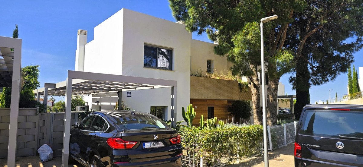 3 Bed Semi-Detached House in Mijas Costa