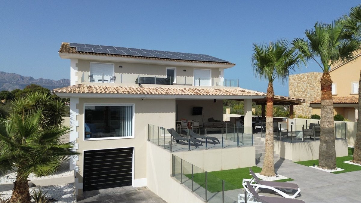 4 Bed Detached Villa in L'Alfás del Pi