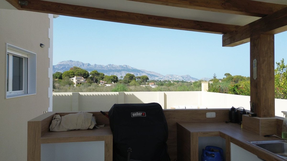 4 Bed Detached Villa in L'Alfás del Pi