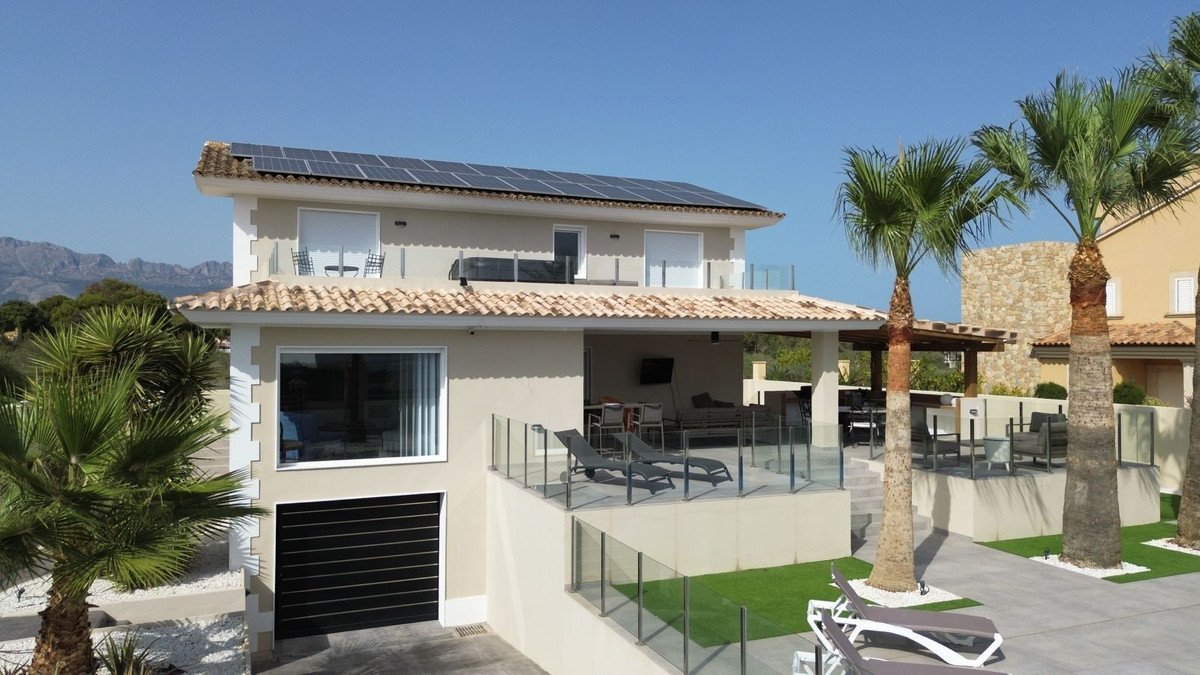 4 Bed Detached Villa in L'Alfás del Pi