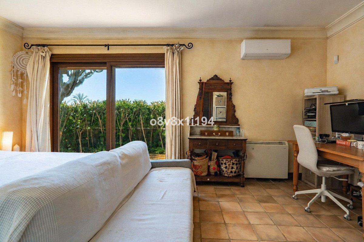 2 Bed Detached Villa in Marbella