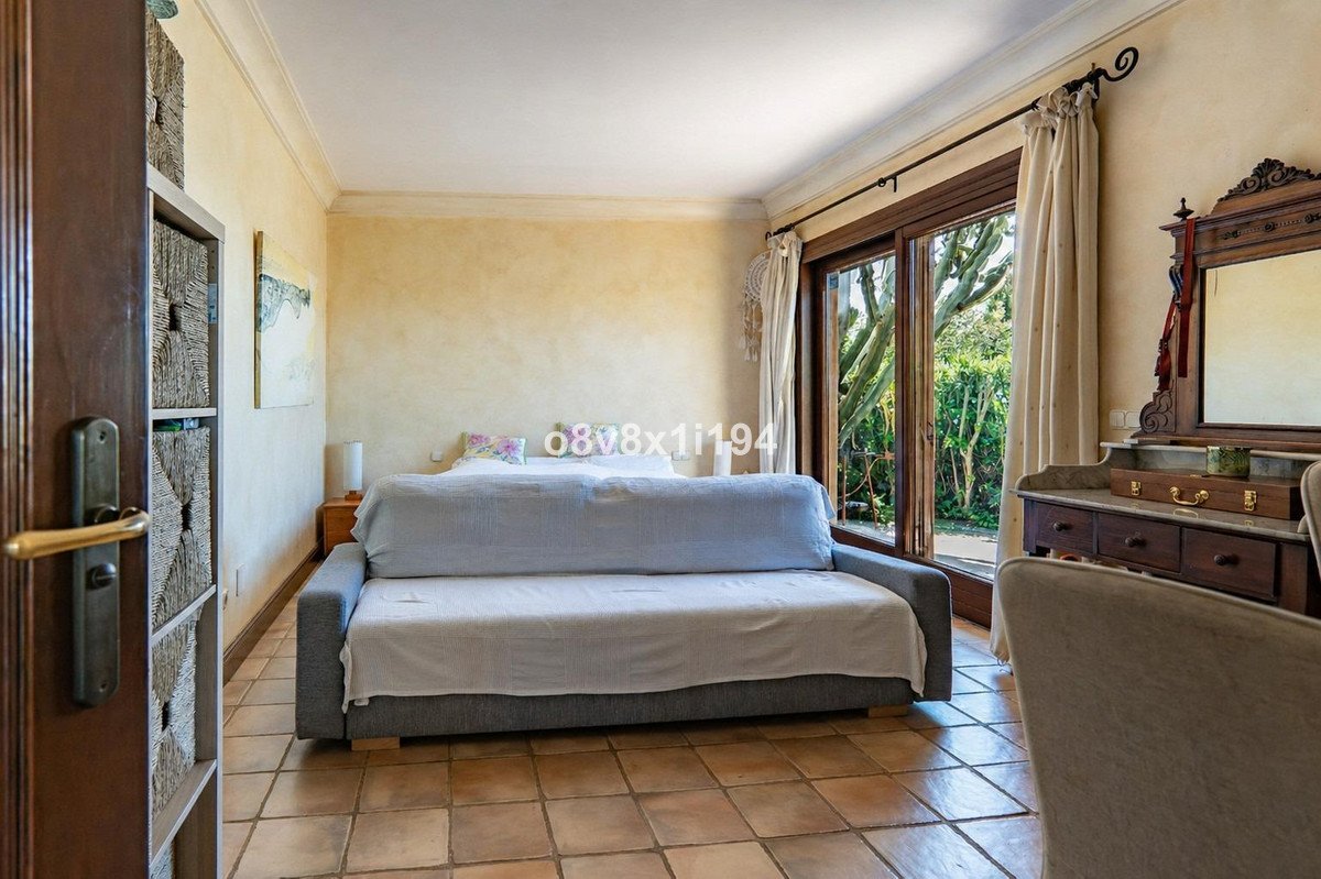 2 Bed Detached Villa in Marbella