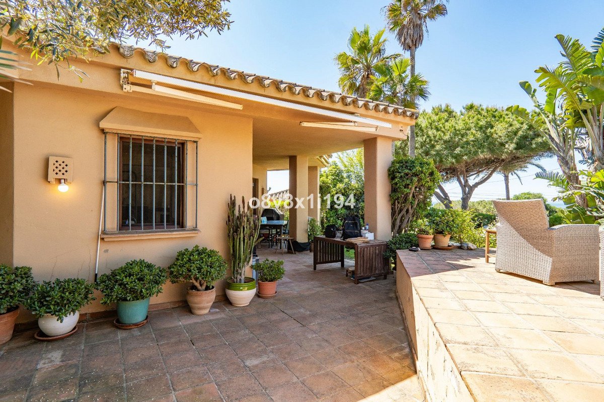 2 Bed Detached Villa in Marbella