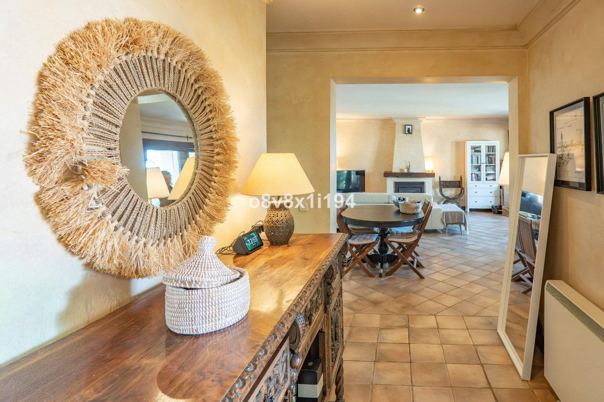 2 Bed Detached Villa in Marbella