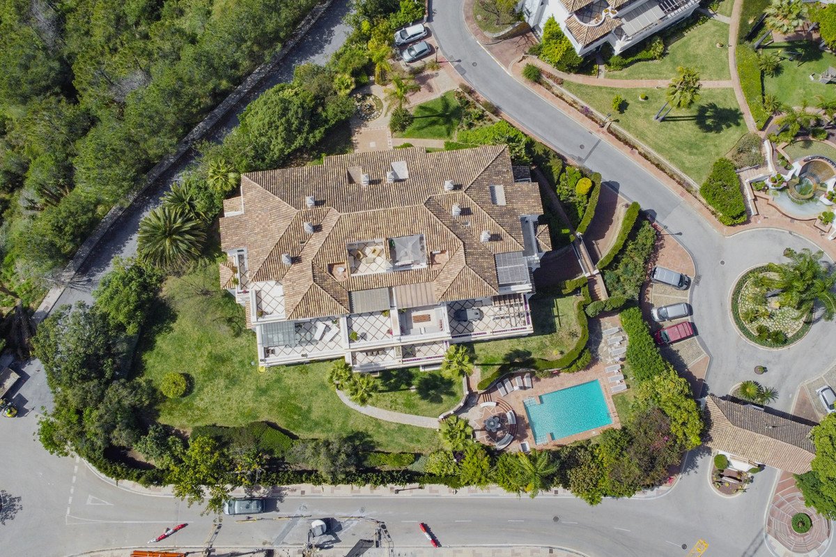 5 Bed Penthouse Duplex in The Golden Mile