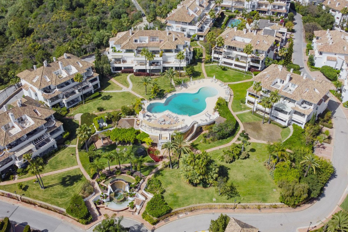 5 Bed Penthouse Duplex in The Golden Mile