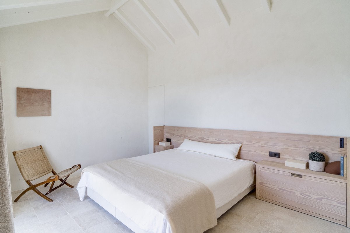 5 Bed Penthouse Duplex in The Golden Mile