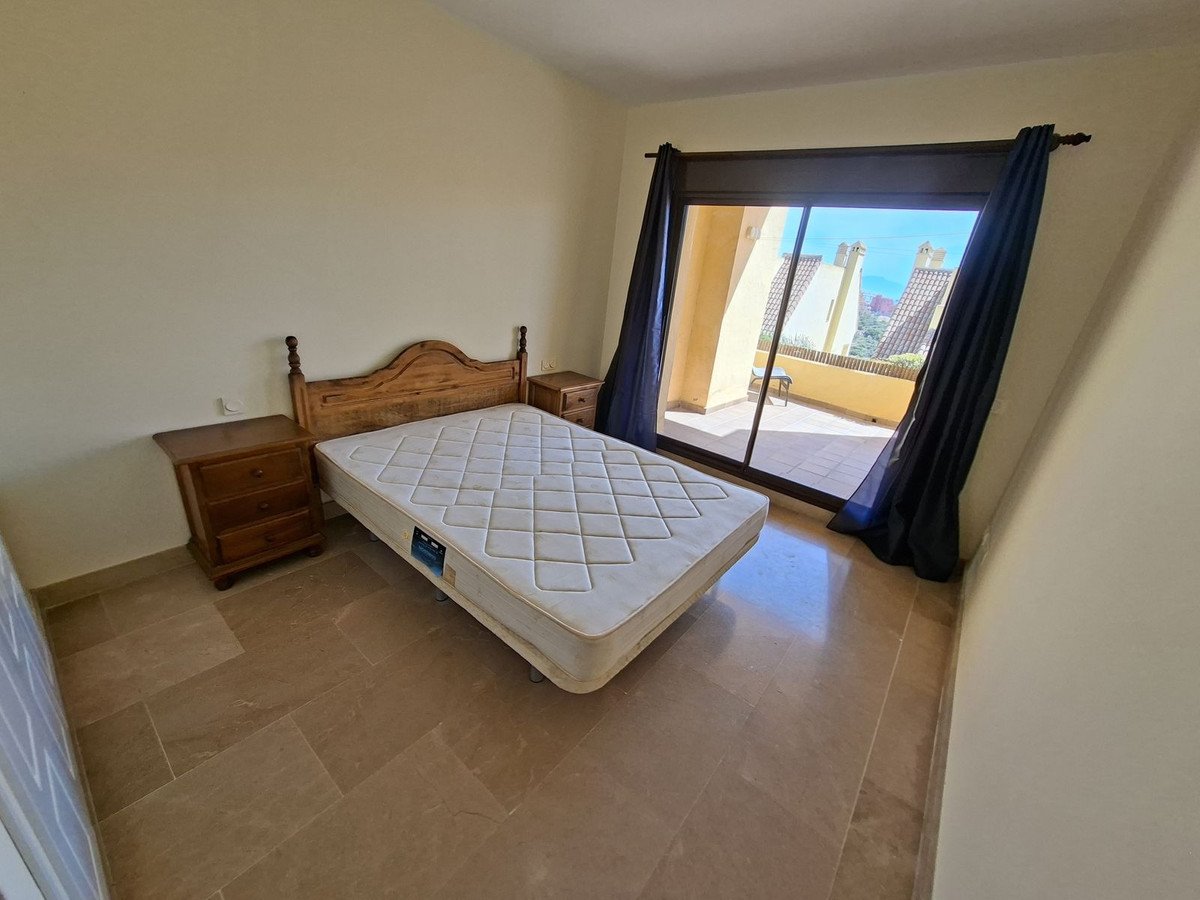 2 Bed Ground Floor Apartment in La Duquesa