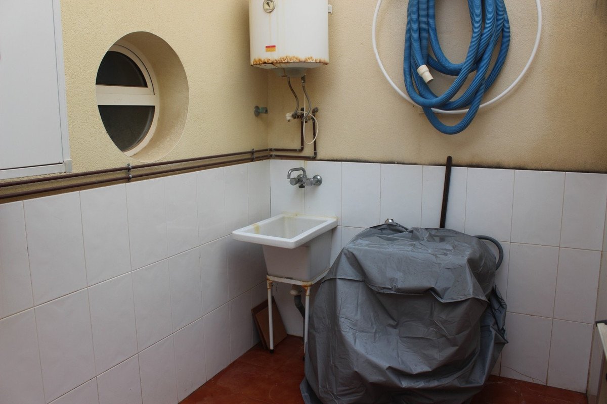 3 Bed Semi-Detached House in Montemar