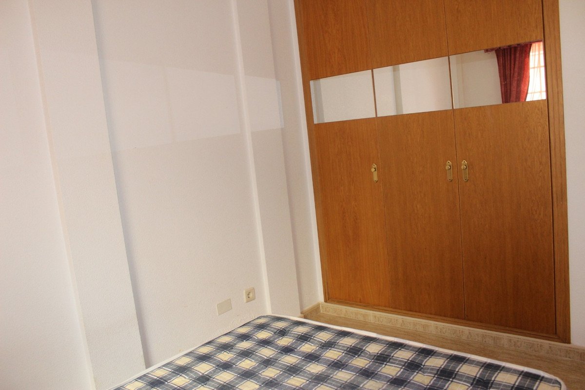 3 Bed Semi-Detached House in Montemar