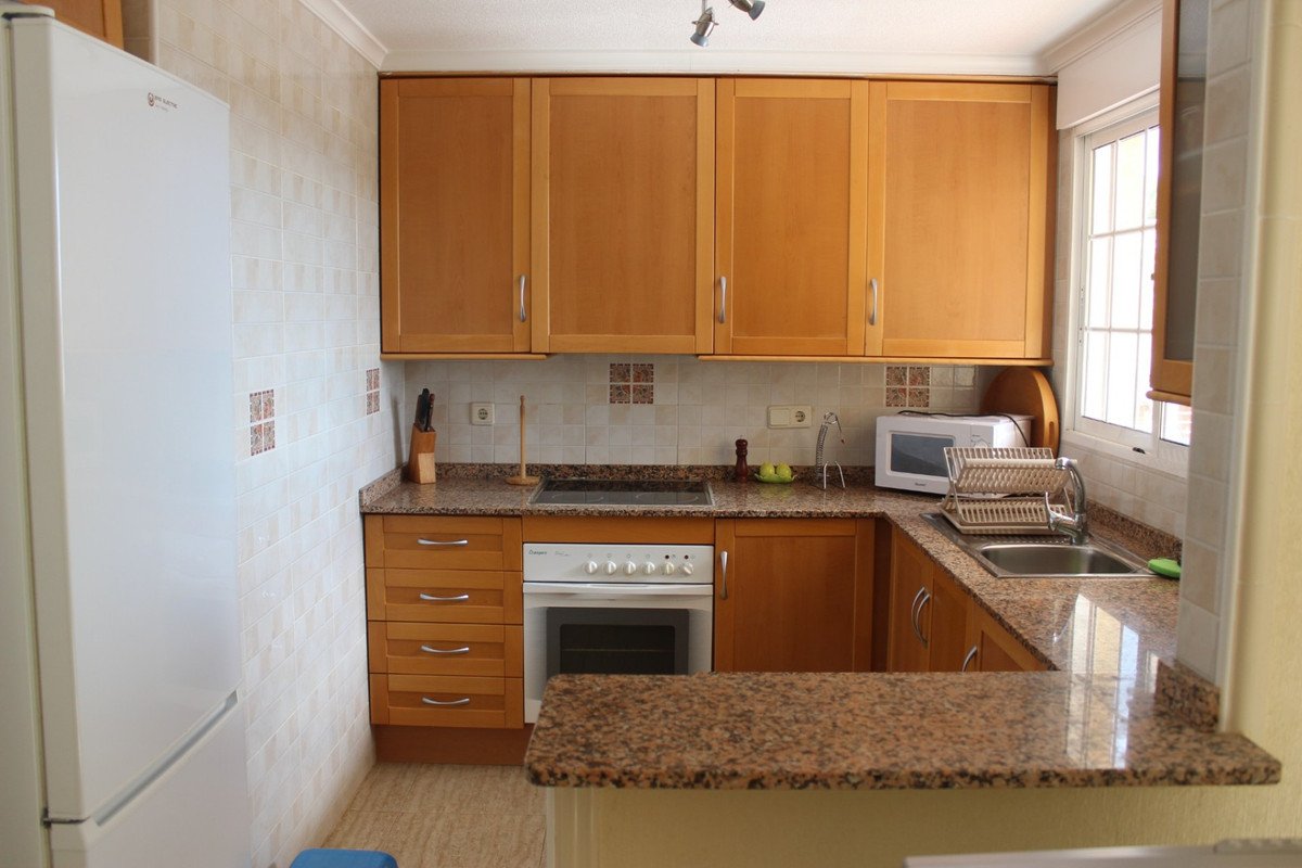 3 Bed Semi-Detached House in Montemar