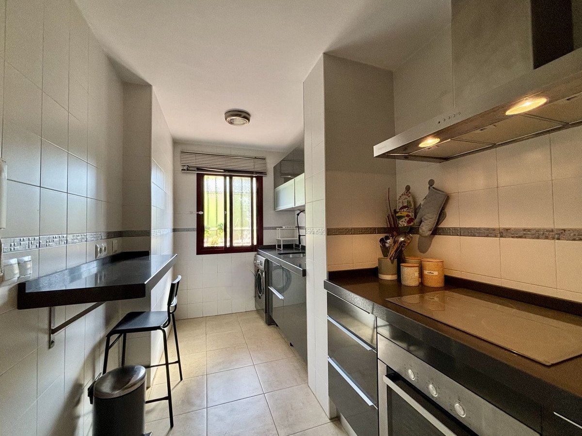 2 Bed Middle Floor Apartment in Rincón de la Victoria