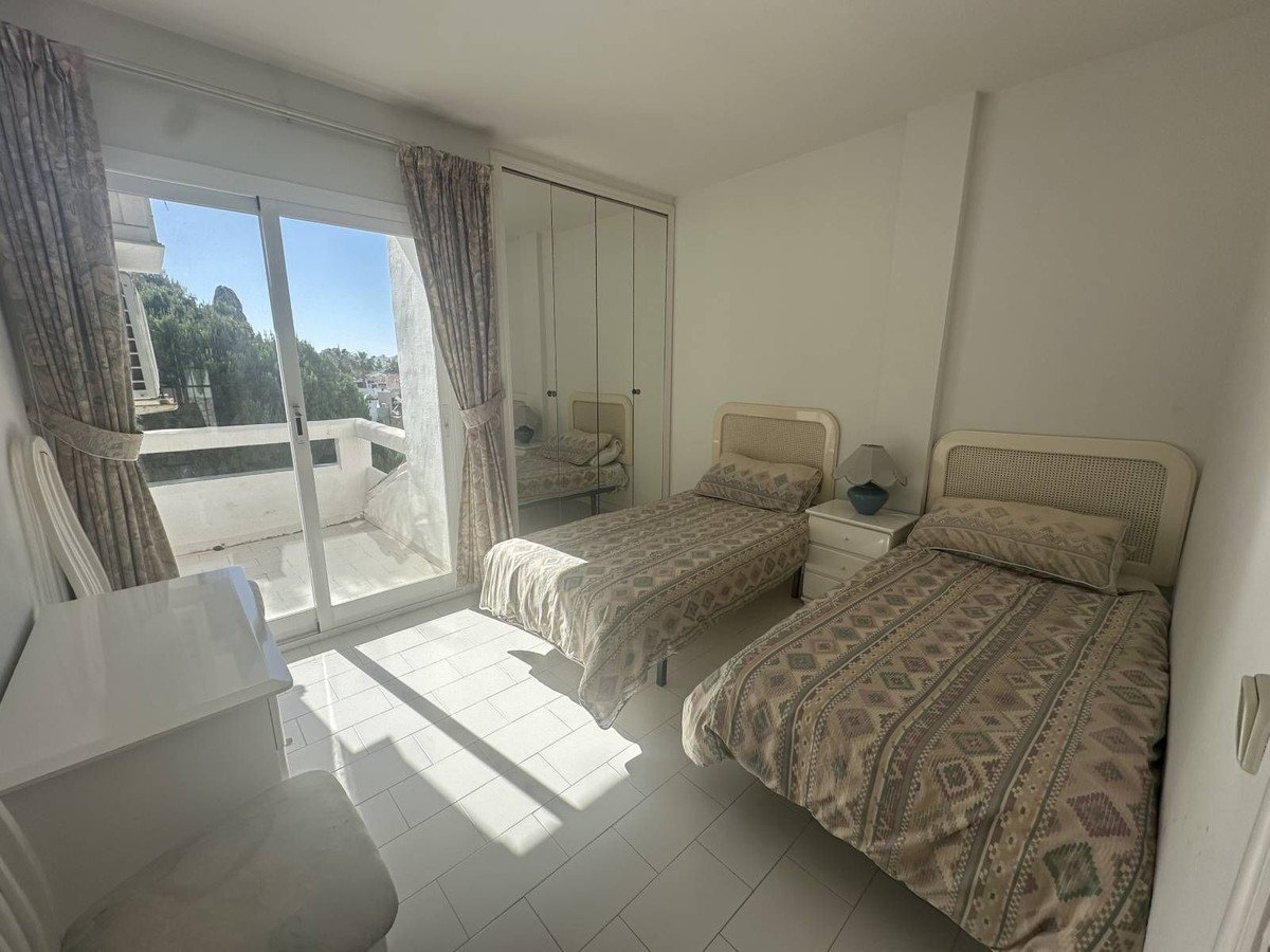 3 Bed Top Floor Apartment in Riviera del Sol