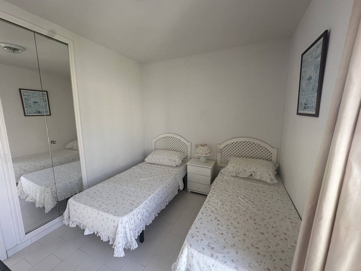 3 Bed Top Floor Apartment in Riviera del Sol