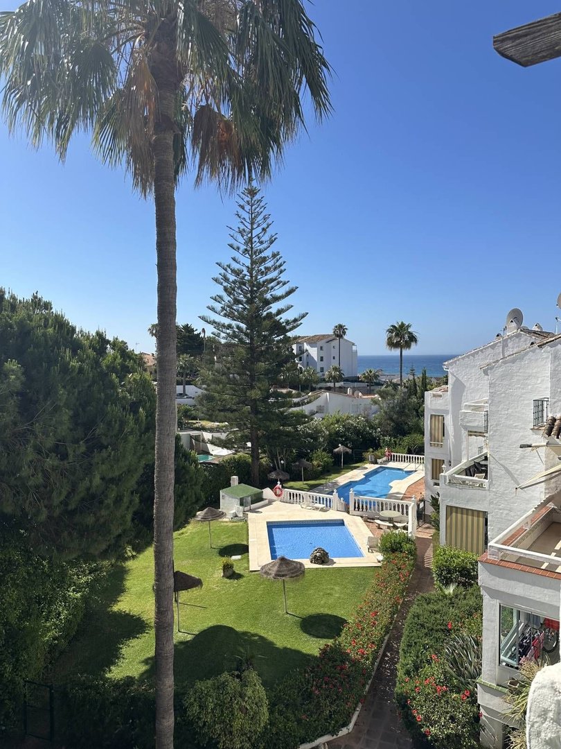3 Bed Top Floor Apartment in Riviera del Sol