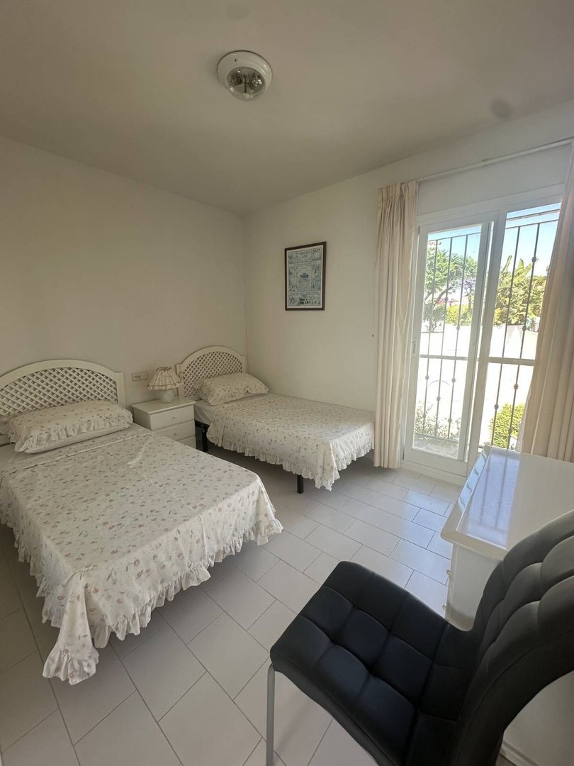 3 Bed Top Floor Apartment in Riviera del Sol