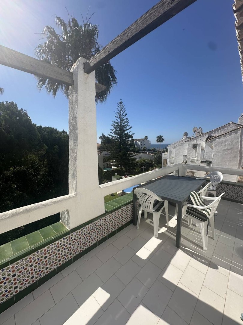 3 Bed Top Floor Apartment in Riviera del Sol