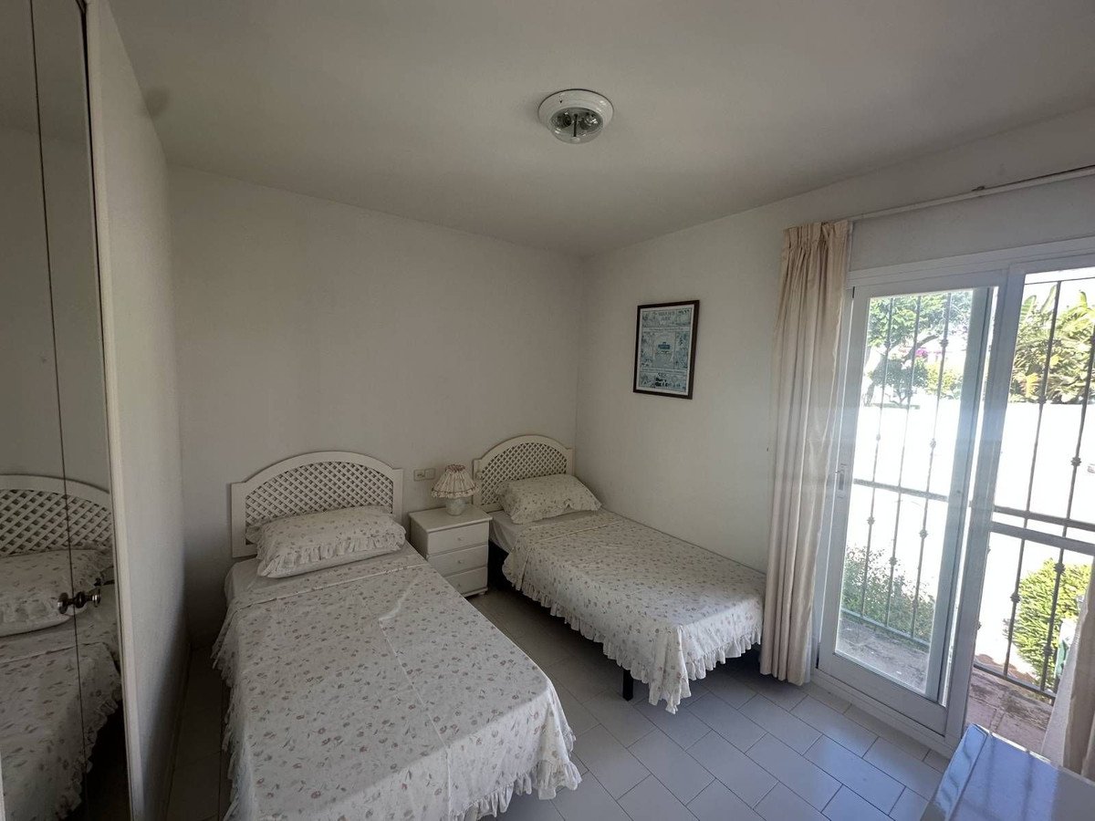 3 Bed Top Floor Apartment in Riviera del Sol
