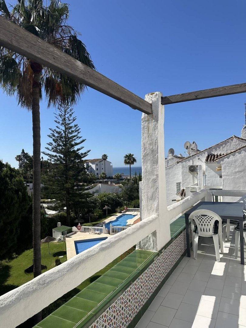 3 Bed Top Floor Apartment in Riviera del Sol