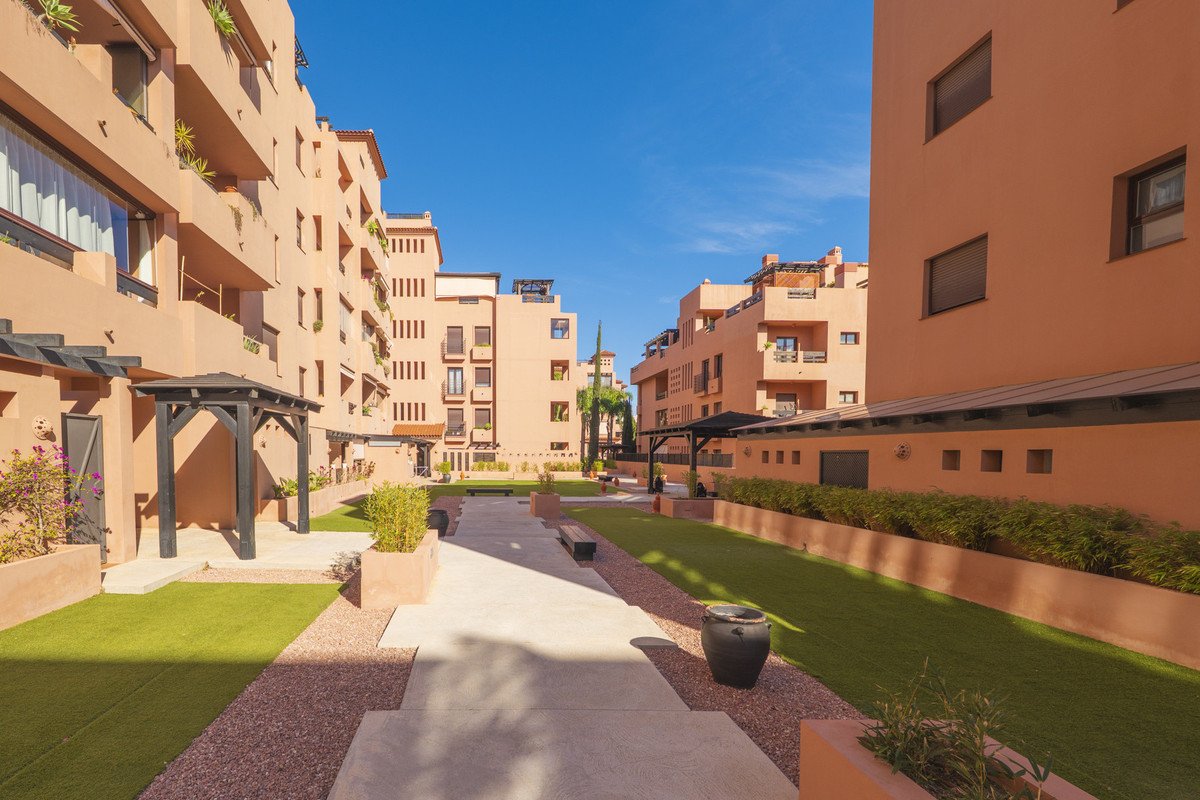 3 Bed Middle Floor Apartment in Arroyo de la Miel