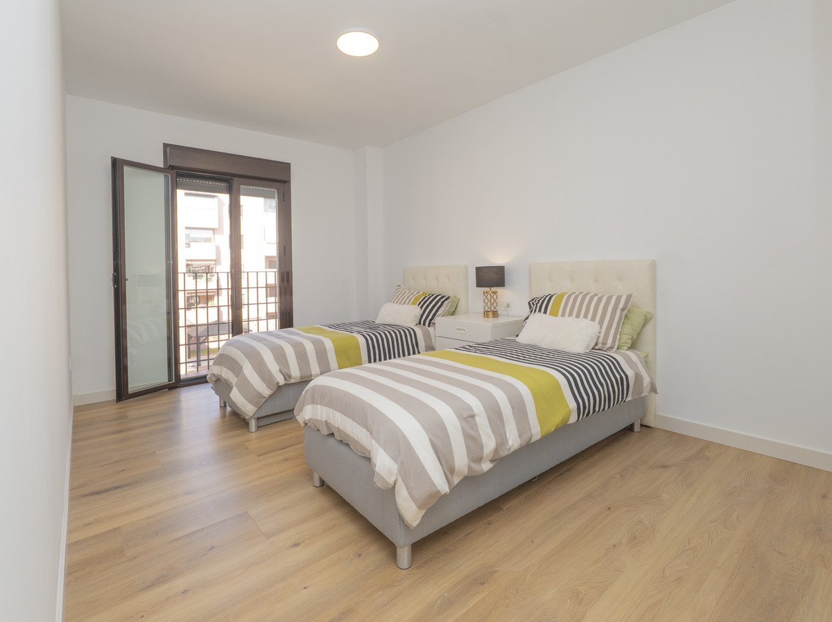 3 Bed Middle Floor Apartment in Arroyo de la Miel