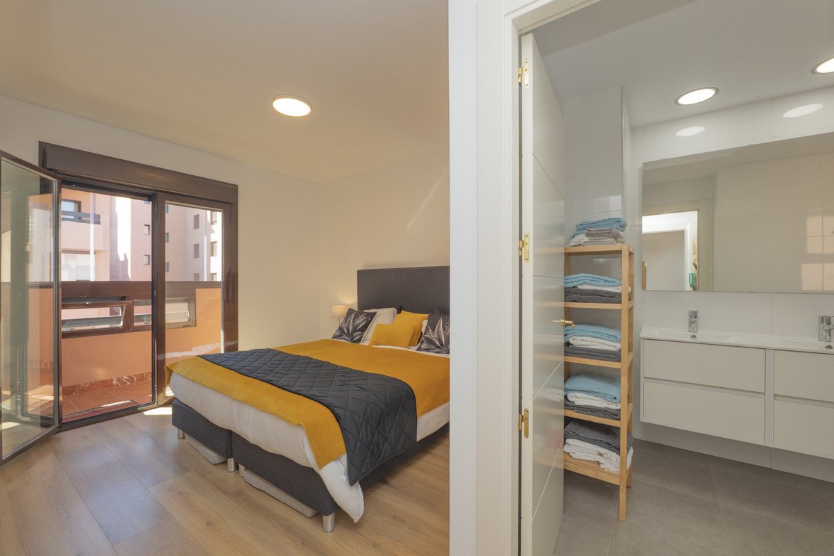 3 Bed Middle Floor Apartment in Arroyo de la Miel