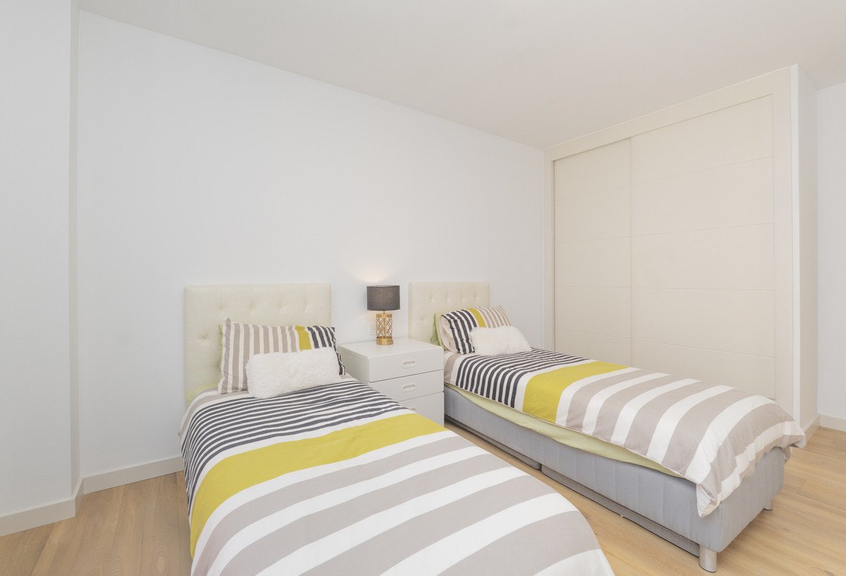 3 Bed Middle Floor Apartment in Arroyo de la Miel
