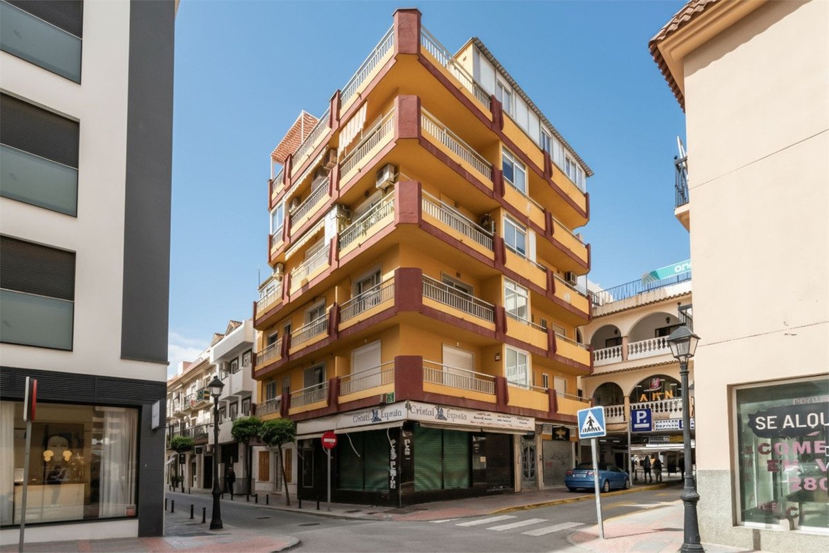 3 Bed Top Floor Apartment in Fuengirola