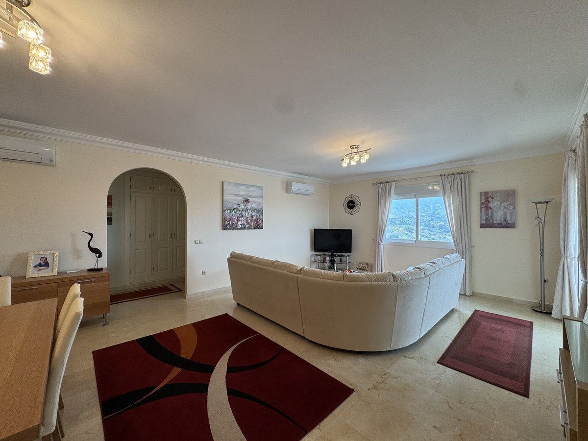 3 Bed Middle Floor Apartment in La Cala Hills