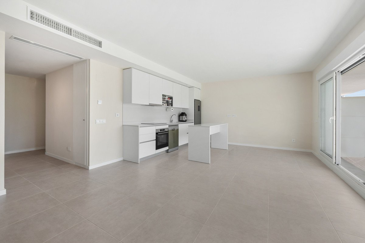 2 Bed Ground Floor Apartment in Estepona