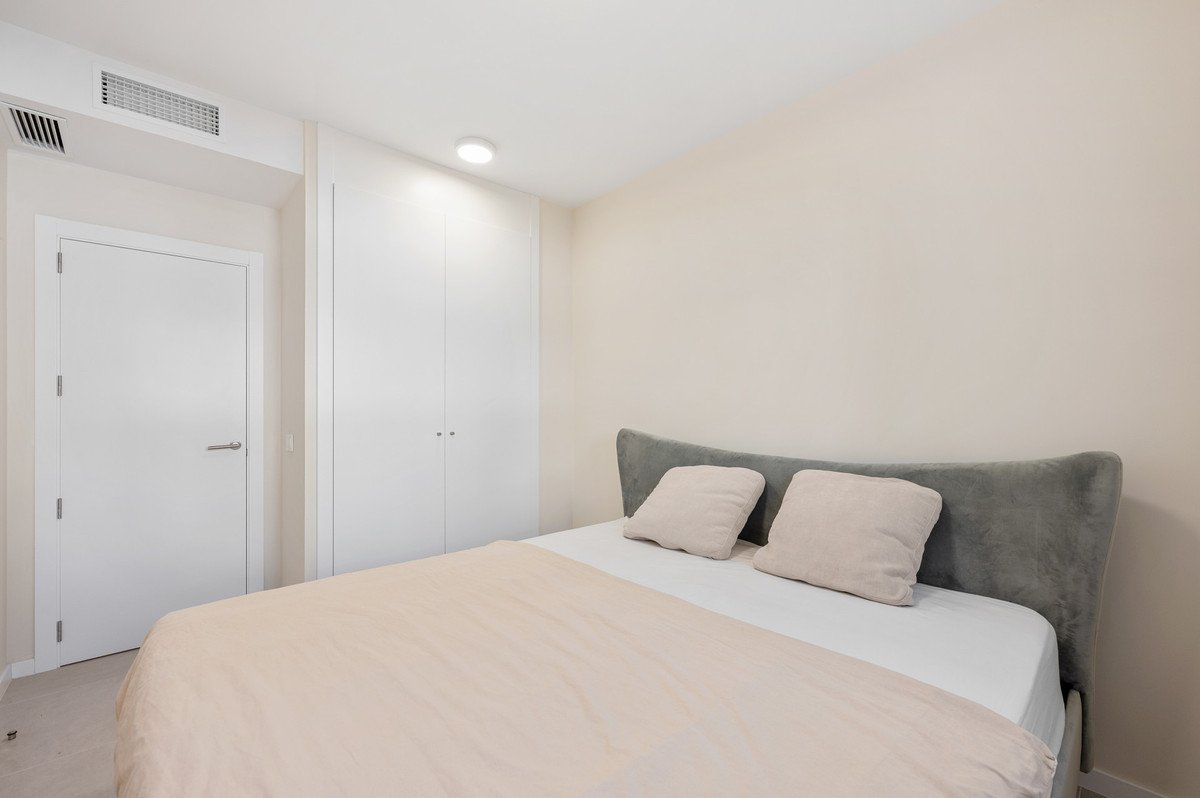 2 Bed Ground Floor Apartment in Estepona