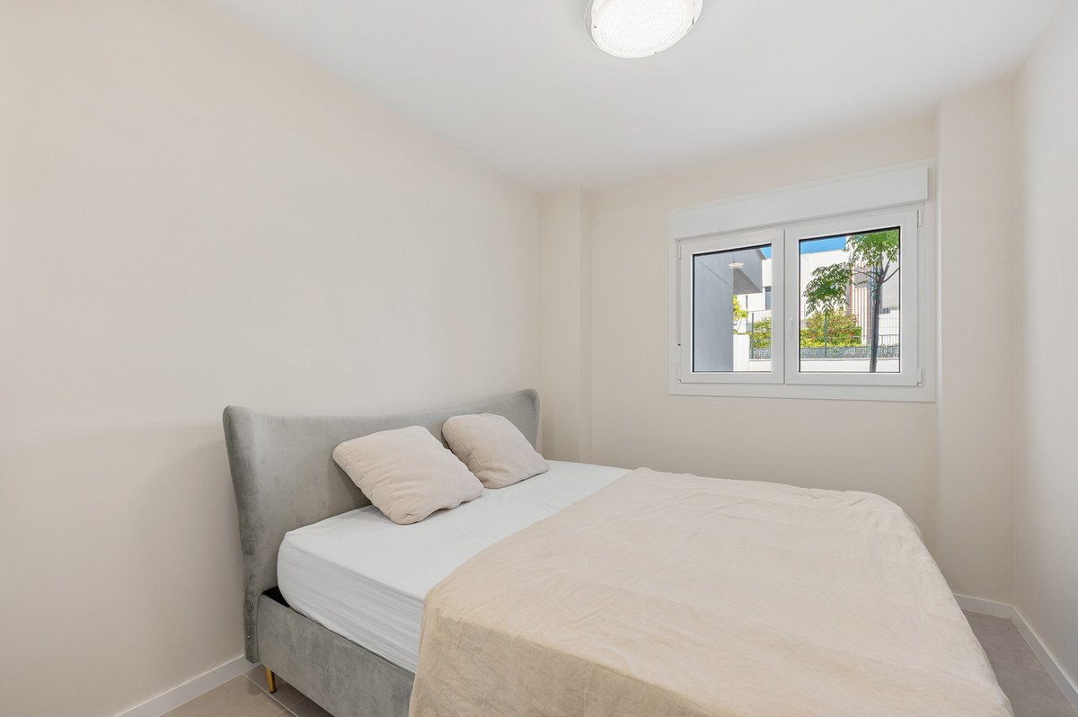 2 Bed Ground Floor Apartment in Estepona